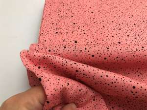Poplin - sort splash på rosa bund